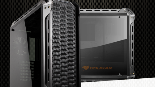 Der Cougar Panzer Midi-Tower – Militärische Präzision gepaart mit eleganten Hartglas-Elementen!