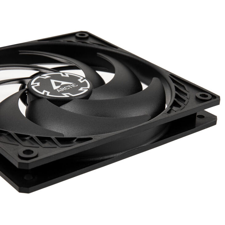 Arctic P12 Slim PWM PST Fan - 120mm image number 2