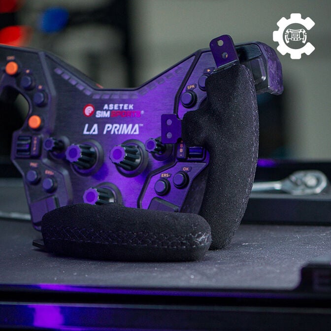 Asetek SimSports Suede Handle image number 3