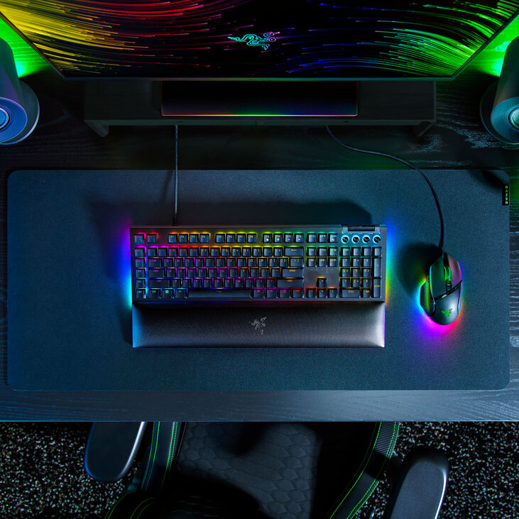 Razer BlackWidow V4 Gaming Tastatur, USB - Yellow Switch, schwarz image number 9