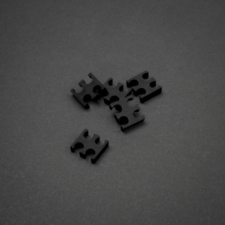 King Mod Service 4-Slot Kabelkamm 3mm klein - schwarz - 5er Set image number 0