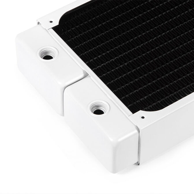 Alphacool NexXxoS XT45 240mm Radiator V.2 - wei&szlig; image number 4