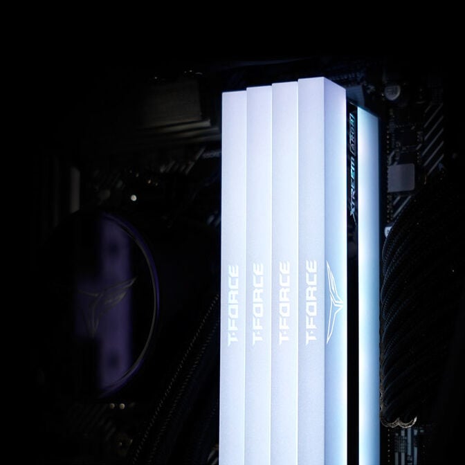 Team Group T-Force Xtreem ARGB, DDR4-4000, CL18 - 16 GB Dual Kit, white image number 7