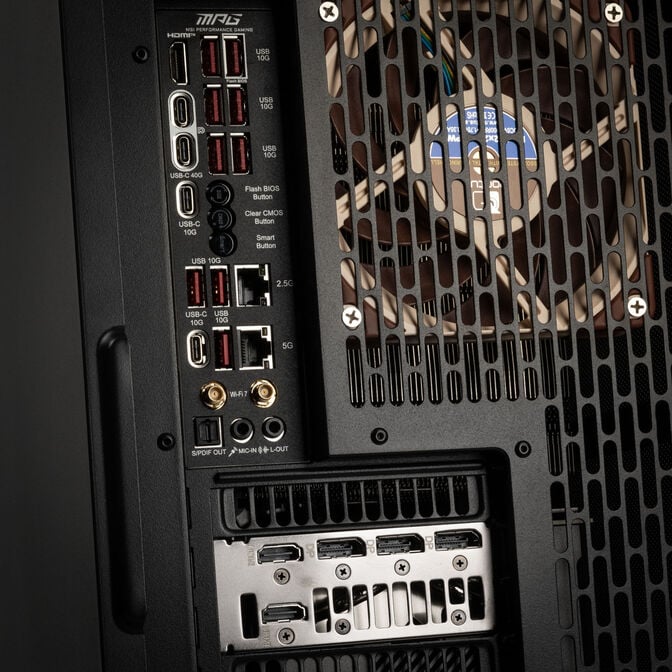 Gaming PC, AMD Ryzen 7 9800X3D, 64 GB RAM, GeForce RTX 5070 Ti - King Deal image number 7