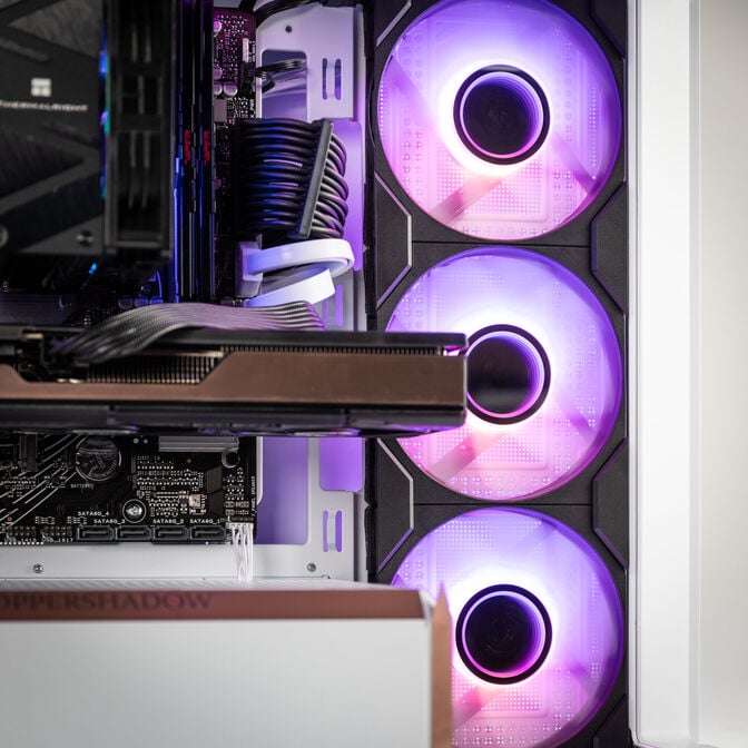 Gaming PC CopperShadow, AMD Ryzen 5 7600, GeForce RTX 5060 Ti, 32GB DDR5 RAM - King Deal image number 6