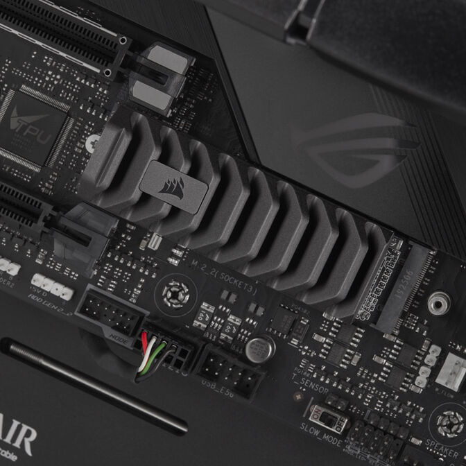 Corsair MP600 Pro XT NVMe SSD, PCIe 4.0 M.2 Type 2280 - 1 TB image number 6