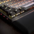 Corsair VANGUARD 96 Gaming-Tastatur, mechanisch, RGB, 8.000 Hz - MLX Plasma Switches, ISO (DE), schwarz/wei&szlig; image number null