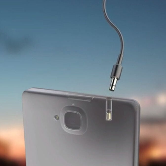 iFixit GripStick extraction tool for headphone jacks - 3.5mm image number 1