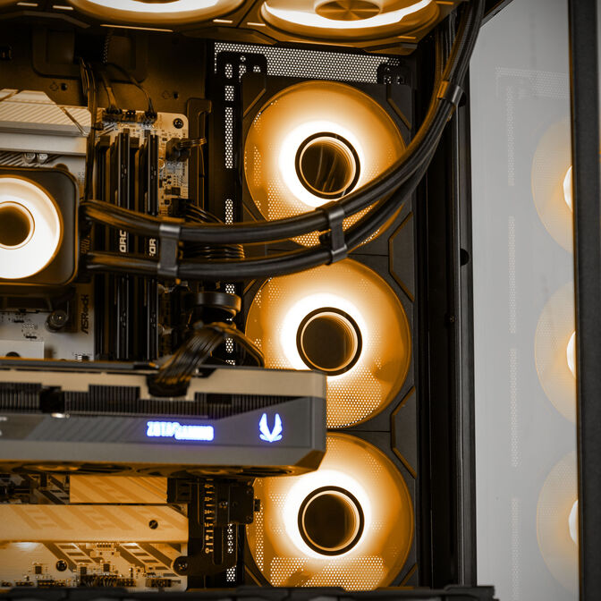 High-End-Gaming-PC, AMD Ryzen 7 9850X3D, RTX 5080 - King Deal image number 6
