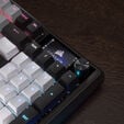 Corsair VANGUARD 96 Gaming-Tastatur, mechanisch, RGB, 8.000 Hz - MLX Plasma Switches, ISO (DE), schwarz/wei&szlig; image number null