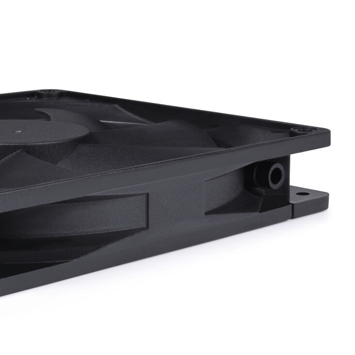 Alphacool Core PWM fan 2,500 RPM - 140 mm - black image number 3