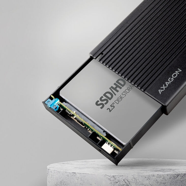 AXAGON EE25-GTR USB-C 3.2 Gen 2 - SATA 6G, 2.5" external hard drive enclosure, grooved - black image number 2