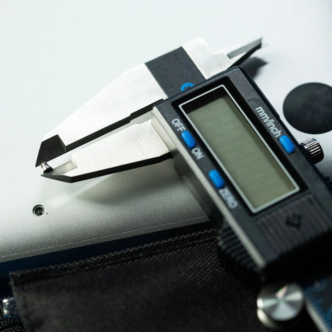 iFixit Digital Caliper, 0.01 mm to 150 mm - black, blue image number 2