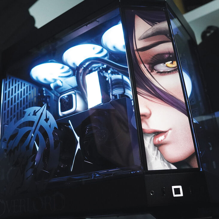 Hyte Y60 LCD Panel image number 4