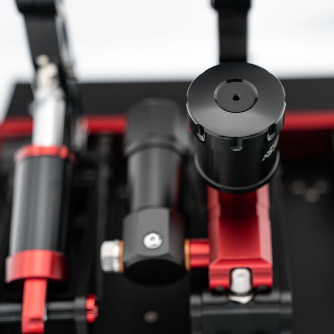 Simagic P1000-RS Pedal Set - Black image number 5