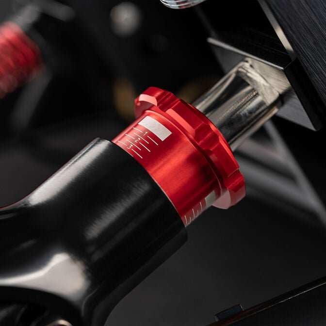 Fanatec ClubSport Steering Wheel Formula V2.5 X + CSL DD QR2 Wheelbase (8Nm) & ClubSport Pedals V3 image number 20