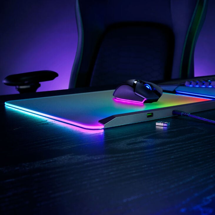 Razer Firefly V2 Pro - Multi-zone Chroma Gaming Mauspad - schwarz image number 1