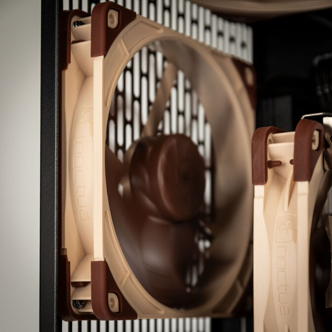 T9 Workstation PC, AMD Ryzen Threadripper 9000, DDR5 ECC, RTX 5090 image number 12