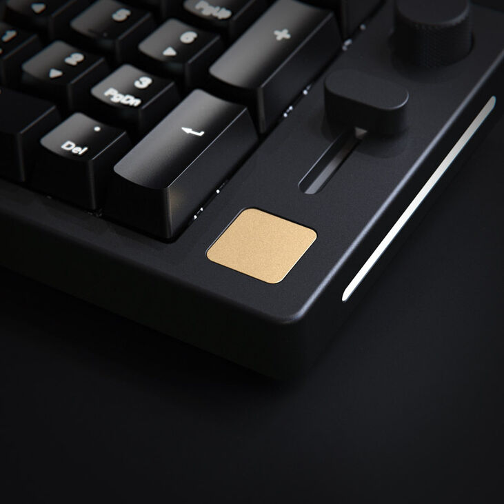 Glorious Numpad Blank Badge - Gold image number 1