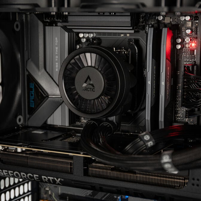 Workstation KI-PC Vektor Local Dev S, AMD Ryzen 7 9700X, NVIDIA RTX 5080 image number 4