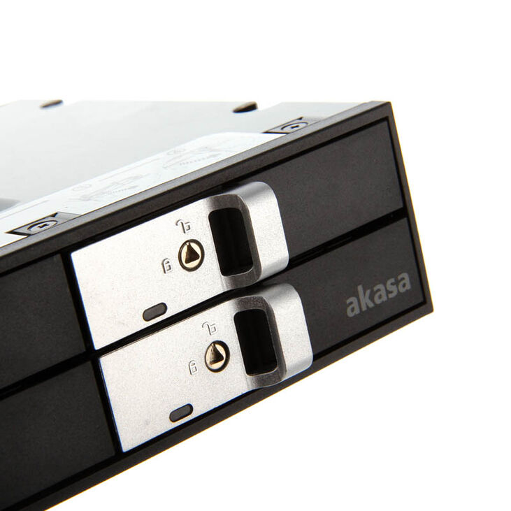 Akasa Elite 5,25 Zoll Laufwerksrahmen für vier 2,5 Zoll HDD/SSD image number 4