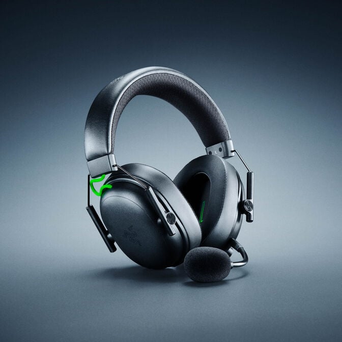 Razer BlackShark V3 Gaming Headset, for Xbox - black image number 7