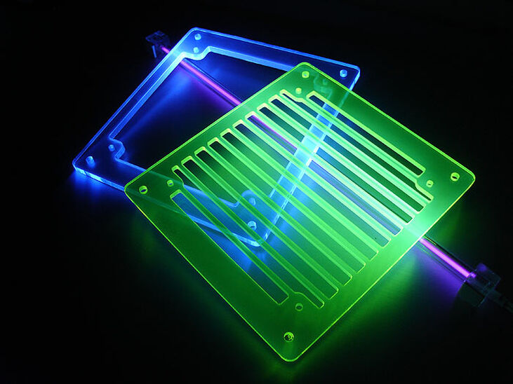 AC Ryan RadGrillz GlowFX 2x120mm - Acrylic UVGreen image number 3