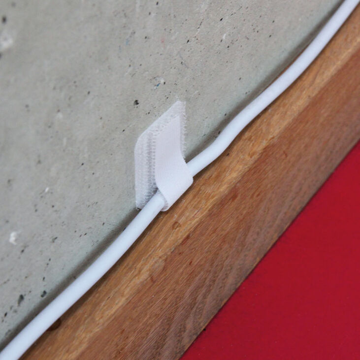 LABEL THE CABLE Wall Klettkabelhalter 10er Set - weiß image number 2