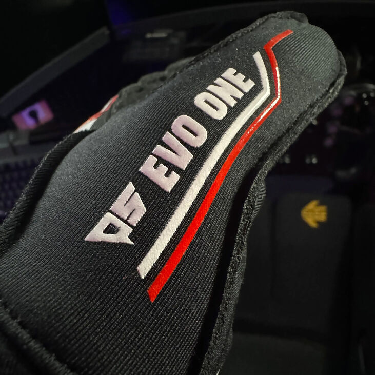 Polesetter EVO ONE Simracing Gloves - Size L image number 3