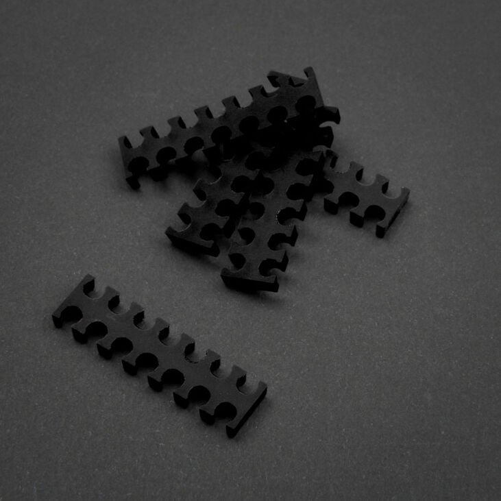 King Mod Service 14-Slot Cable Comb 3mm small - black - set of 5 image number 0
