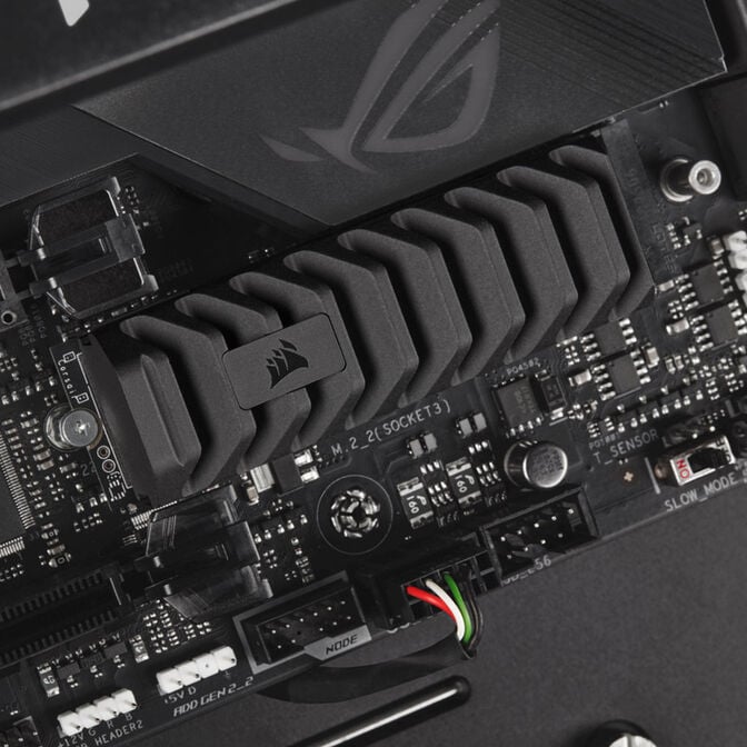 Corsair MP600 Pro XT NVMe SSD, PCIe 4.0 M.2 Type 2280 - 4 TB image number 5