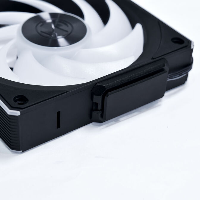 Lian Li UNI FAN CL Wireless Fan - 120mm, Black image number 8