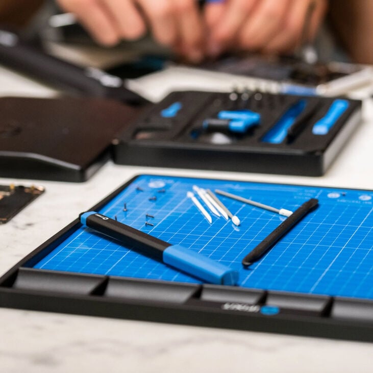 IFixit FixMat magnetic project mat, ESD-safe - blue image number 3