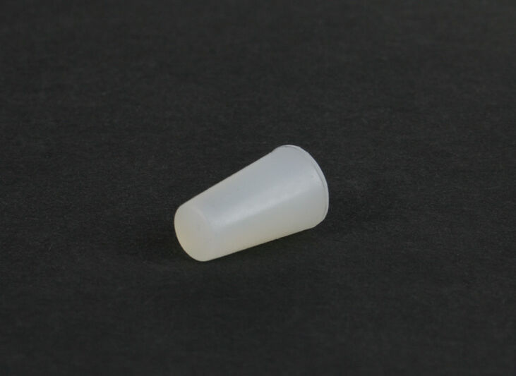 Normstopfen 8 bis 12mm aus Silikon image number 1