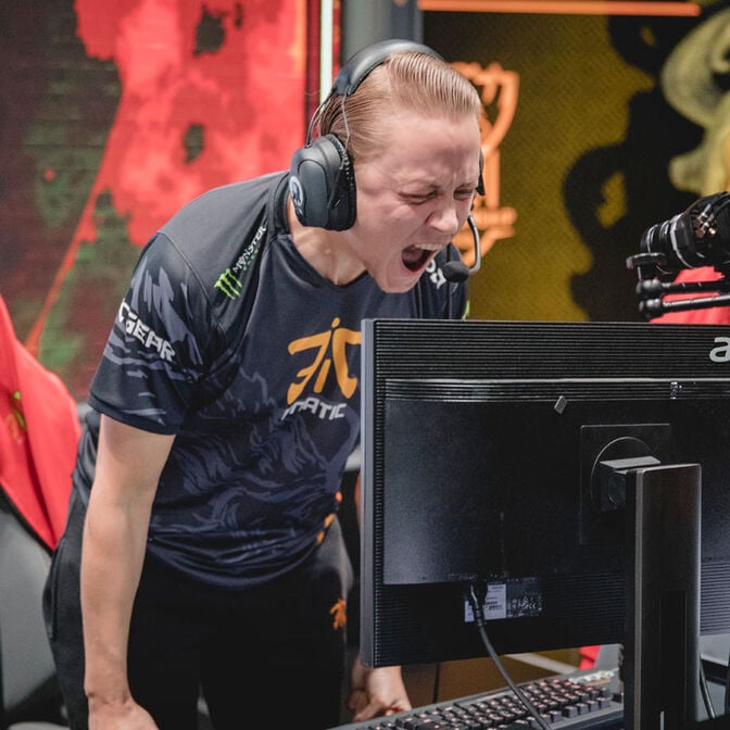 Fnatic Bolt Wireless Gaming Maus - wei&szlig; image number 8