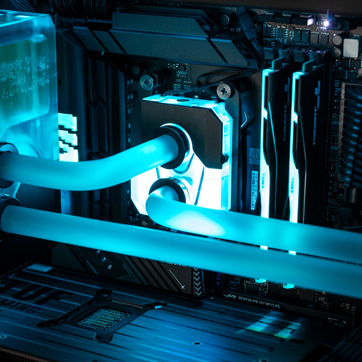 Gaming PC Ionic Flow Elite, AMD Ryzen 7 9800X3D, NVIDIA GeForce RTX 5080 - Custom Wasserkühlung image number 4