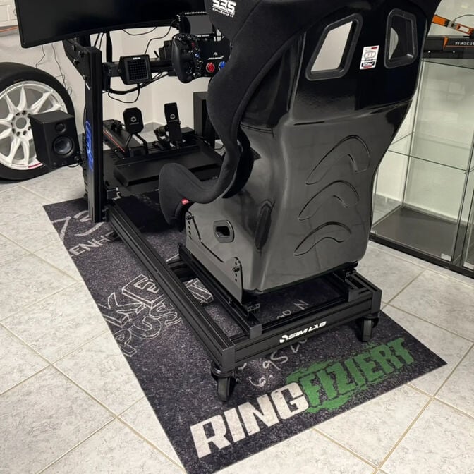 Speedy Rugs "Ringfiziert" SimRacing Teppich image number 2