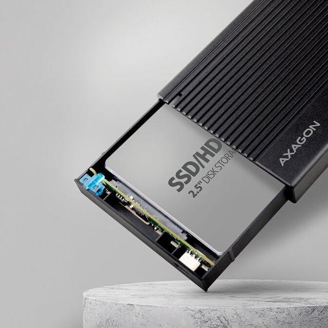 AXAGON EE25-GTR USB-C 3.2 Gen 2 - SATA 6G, 2.5" external hard drive enclosure, grooved - black image number 2