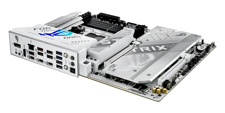 ASUS ROG Strix X870-A Gaming WiFi Motherboard, AMD X870, Socket AM5, DDR5 image number 9