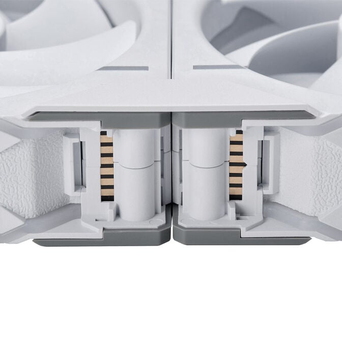 PHANTEKS D30 PWM Regular Airflow D-RGB L&uuml;fter, 3er Pack - 120mm, wei&szlig; image number 7