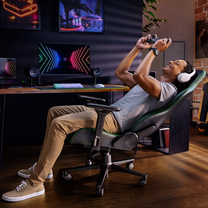 Razer Enki Gaming Chair - black/green image number 8