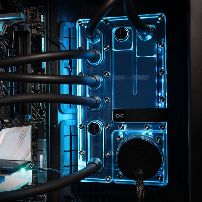 Alphacool Core Distro Plate 240 mm Right VPP/D5, ARGB - Acrylic image number 3