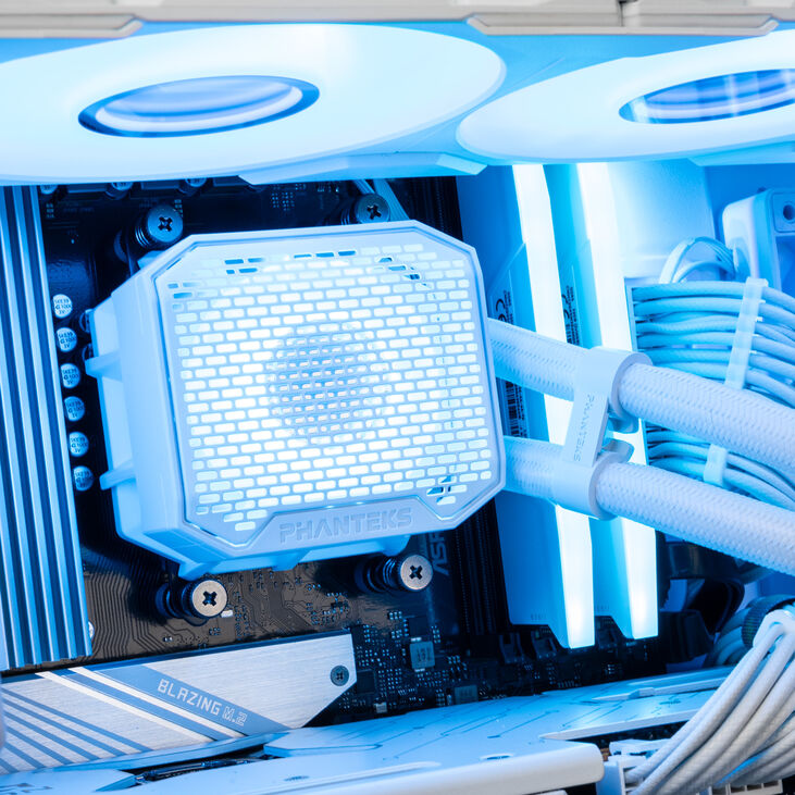 Gaming PC Icebreaker, AMD Ryzen 5 9600X, RX 9070XT - Pre-built PC image number 4