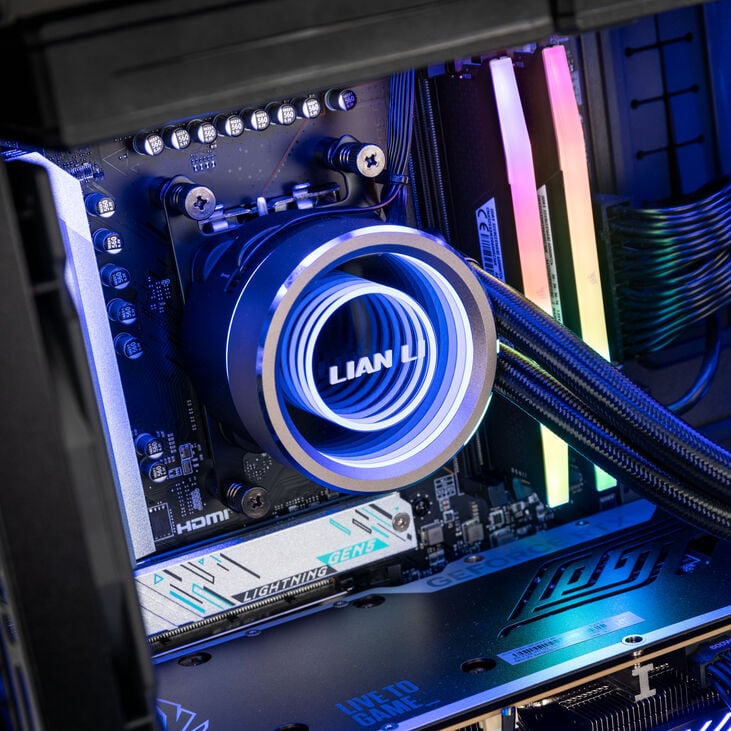 Gaming PC Obsidian, AMD Ryzen 7 7800X3D, NVIDIA GeForce RTX 4080 Super - Pre-built PC image number 5
