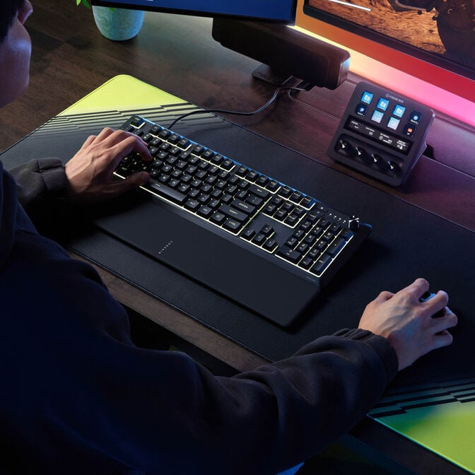 CORSAIR SKIFF 100 Gaming Keyboard, 10-Zone RGB, IP53 Splash Protection - Black image number 9
