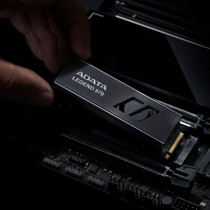 ADATA LEGEND 970 PRO NVMe SSD, PCIe 5.0 M.2 Type 2280, with heatsink - 2 TB image number 8