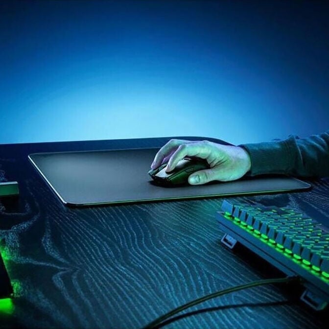 Razer Atlas Pro Gaming Mouse Pad, Glass Surface, Anti-Slip Base - Black image number 5