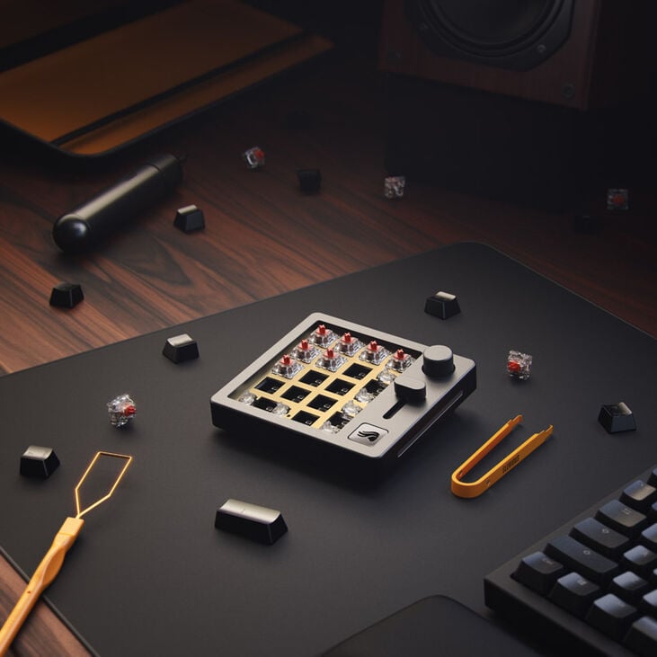 Glorious GMMK Wireless Numpad Switch Plate - Messing image number 2