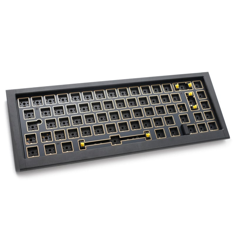 The image shows the Ducky Outlaw 65.
